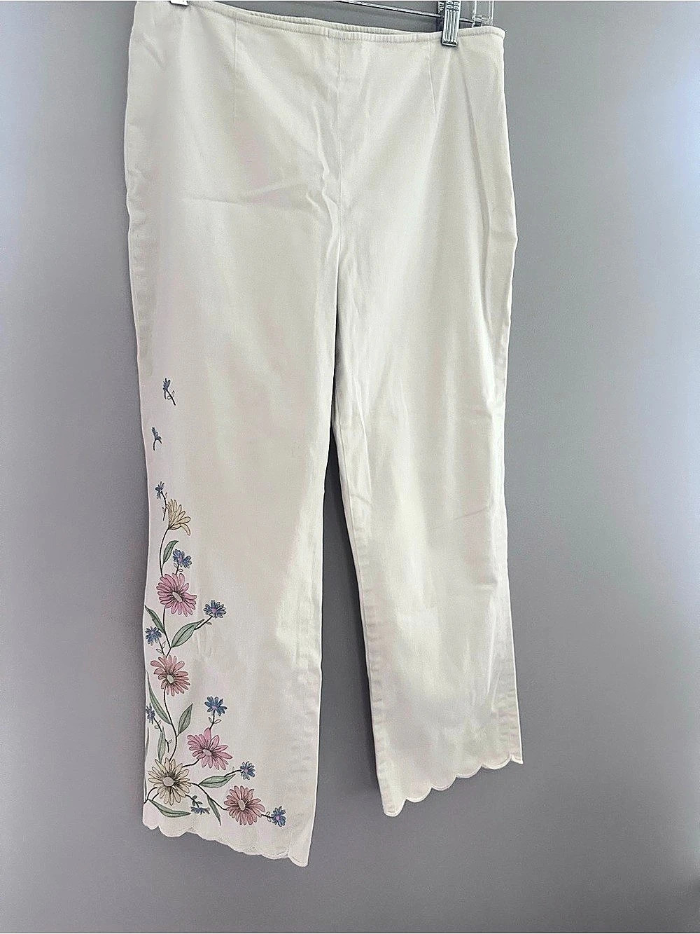 Harold's Embroidered Floral Ankle Pants in Stone Size 8